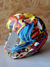 Lade das Bild in den Galerie-Viewer, Casco artes marciales hidroimpresión llamas y calaveras