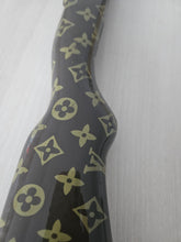Load image into Gallery viewer, HOT-143 Lámina hidroimpresión Louis Vuitton culata rifle