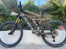 Lade das Bild in den Galerie-Viewer, HLC-098 Lámina Hidroimpresión serpientes bicicleta