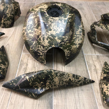 Charger l'image dans la galerie, HCA-140 hidroimpresión camuflaje para moto