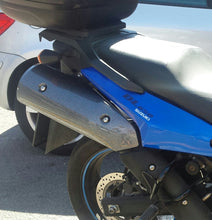 Cargar imagen en el visor de la galería, MOTO EN HIDROIMPRESION 2FIBRA DE CARBONO HFC 005