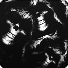Lade das Bild in den Galerie-Viewer, HLC-054 Lámina hidroimpresión llamas y calaveras