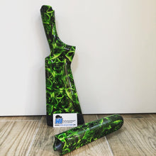 Load image into Gallery viewer, HLC-069 culata y guardamanos decorada en hidroimpresión llamas y calaveras