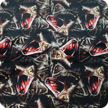 Lade das Bild in den Galerie-Viewer, HLC-098 Lámina hidroimpresión llamas y calaveras