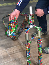 Lade das Bild in den Galerie-Viewer, HOT-045 BICICLETA PERSONALIZADA CON HIDROIMPRESION | Film de water transfer printing monstruos