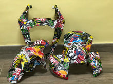 Lade das Bild in den Galerie-Viewer, HOT-057 moto hidroimpresion con film Sticker Bomb Monster