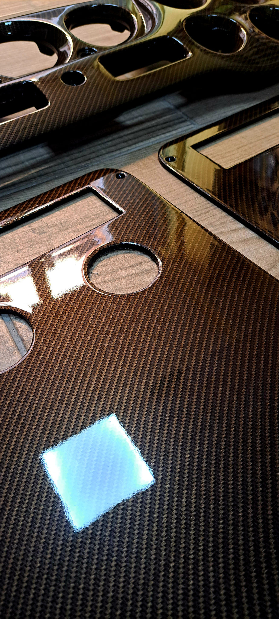 Kit Hydro Dipping Cubicatura - Pellicola Carbonio 50x100 Cm + Attivatore Spray 400 Ml | Effetto Fibra Di Carbonio Reale - Foto 10