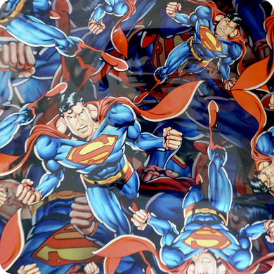Lámina de hidroimpresión con el diseño del Superman de los años 90